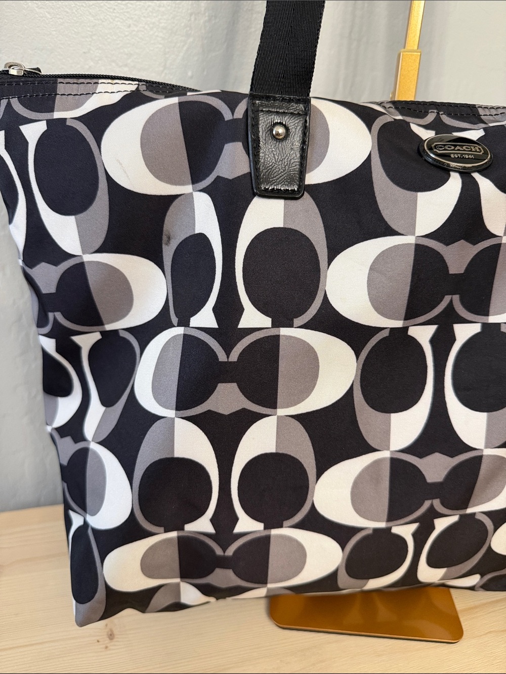 Coach Poppy Glam Signature Tote- no hang tag - Picture 7 of 11